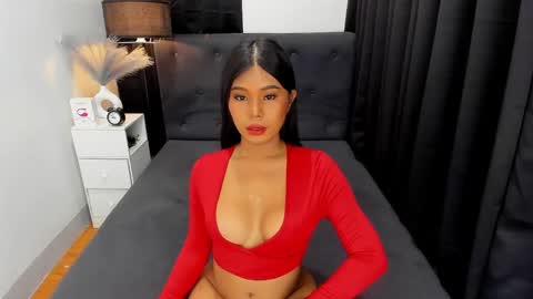 Ella online show from February 14, 2025, 7:02 pm