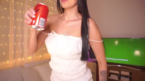 ELLA OWEN online show from January 31, 2025, 2:17 pm