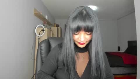 Ella online show from September 28, 2025, 4:23 pm