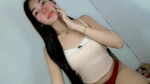 Snapshot of ella_walkerxxx chatting on June 19, 2026, 4:22 pm ella_walkerxxx online show from June 19, 2026, 4:22 pm