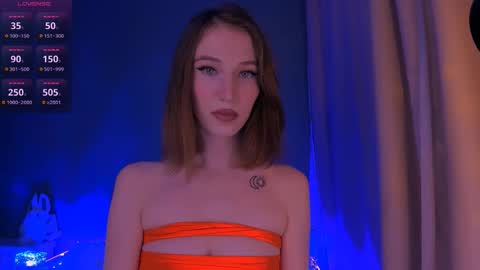 ellaamber online show from October 19, 2025, 2:56 am