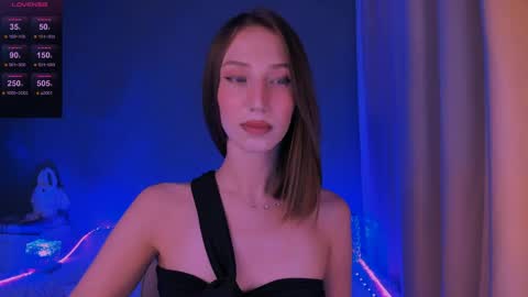 Snapshot of ellaamber chatting on May 19, 2026, 1:56 am ellaamber online show from May 19, 2026, 1:56 am