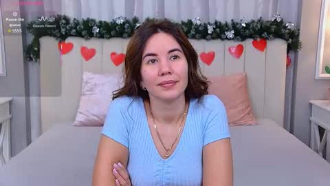 Snapshot of ellaander chatting on October 17, 2025, 4:15 am Ella online show from October 17, 2025, 4:15 am