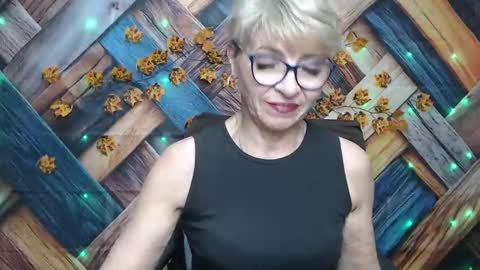 EllaBonito online show from November 24, 2025, 6:46 am