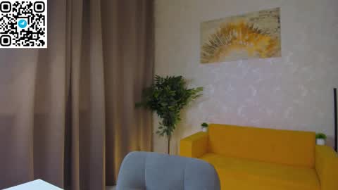 Sweet Ella online show from March 15, 2026, 4:13 pm