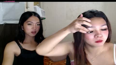 ELLAH online show from December 1, 2025, 4:45 pm