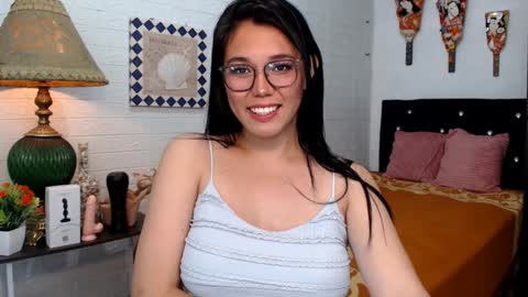 CINDERELLA online show from December 3, 2024, 3:33 pm