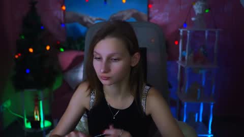 Ella online show from January 8, 2025, 5:27 am