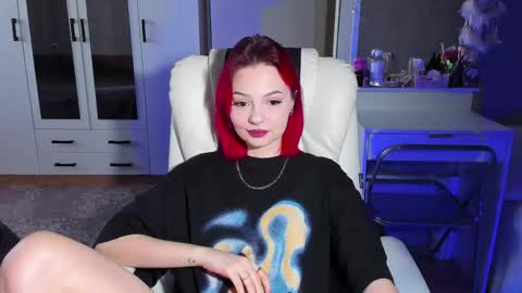 ellales online show from December 14, 2025, 8:41 am