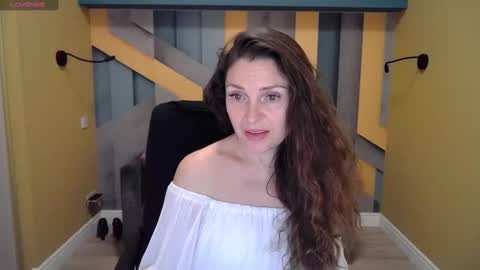 EllaLongs online show from December 22, 2024, 3:55 pm