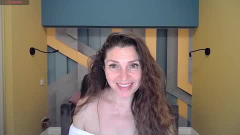 EllaLongs online show from December 25, 2024, 12:26 pm