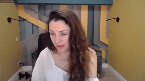 EllaLongs online show from January 10, 2025, 12:26 pm