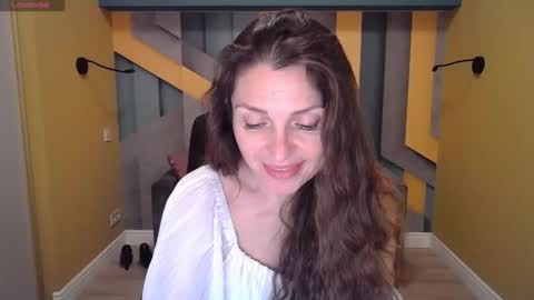 EllaLongs online show from January 21, 2025, 3:54 pm