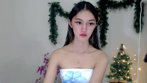 ELLA online show from September 9, 2025, 11:37 pm