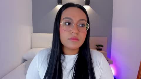 Ella online show from February 18, 2025, 4:58 am