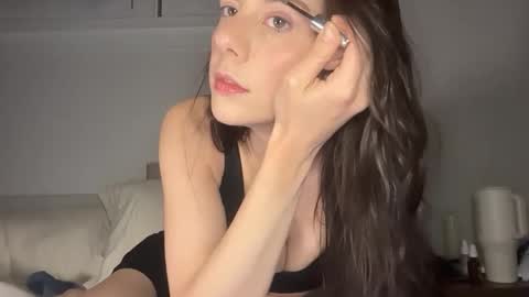 Elle67 online show from November 4, 2025, 10:25 am