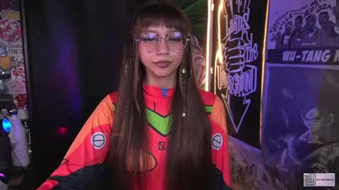 follow me on instagram .    online show from October 5, 2025, 5:44 pm