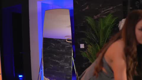 EllenKarter online show from January 10, 2025, 12:38 am