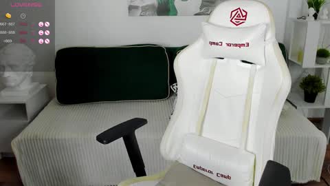 elli_anderson online show from November 29, 2025, 2:25 am