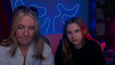 Ashley online show from April 15, 2026, 2:02 pm