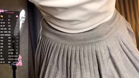 Jenny online show from December 3, 2025, 8:29 pm