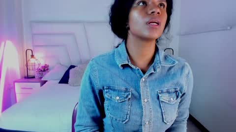  Ellie   online show from February 1, 2025, 2:56 pm