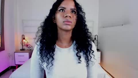  Ellie   online show from February 18, 2025, 1:00 pm