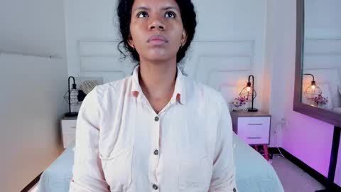  Ellie   online show from February 19, 2025, 12:11 pm