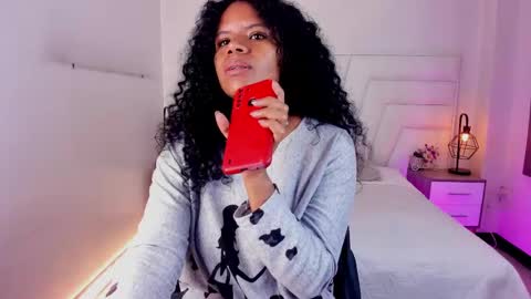  Ellie   online show from February 25, 2025, 12:13 pm