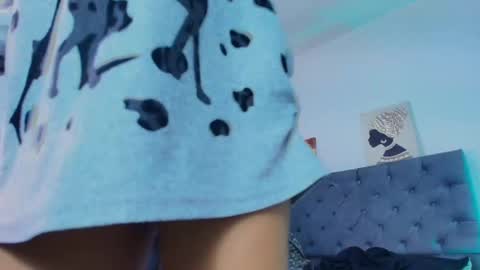  Ellie   online show from September 19, 2025, 1:45 pm