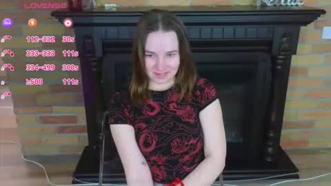 Snapshot of ellie_babyy chatting on May 3, 2026, 7:03 am Ellie online show from May 3, 2026, 7:03 am