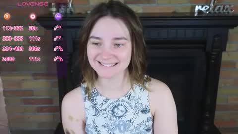 Snapshot of ellie_babyy chatting on May 30, 2026, 8:22 am Ellie online show from May 30, 2026, 8:22 am