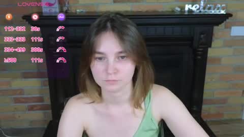 Snapshot of ellie_babyy chatting on June 14, 2026, 10:45 pm Ellie online show from June 14, 2026, 10:45 pm