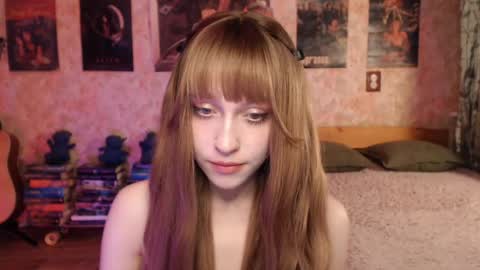 ellie_friendly online show from April 23, 2026, 10:23 pm