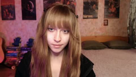 Snapshot of ellie_friendly chatting on May 23, 2026, 12:27 am ellie_friendly online show from May 23, 2026, 12:27 am