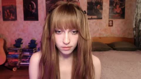 Snapshot of ellie_friendly chatting on May 30, 2026, 12:19 am ellie_friendly online show from May 30, 2026, 12:19 am