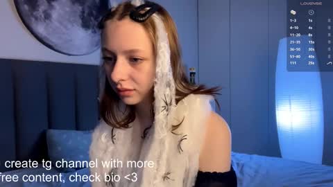 Ellie online show from October 31, 2025, 7:42 am