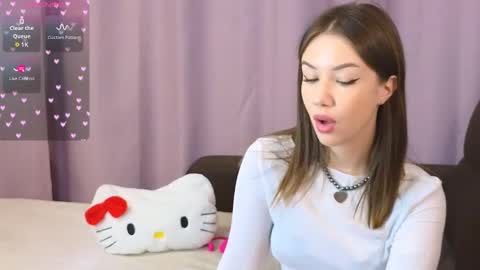 ellie online show from September 13, 2025, 7:57 pm