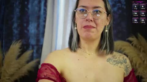 Ellie Ramos online show from December 2, 2025, 2:23 pm