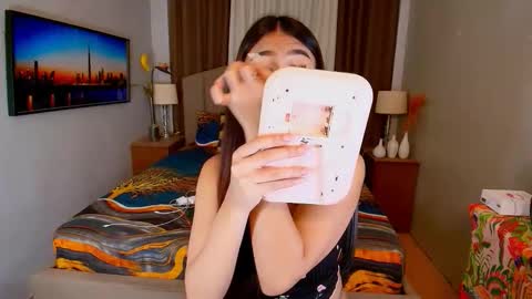 ellie online show from September 13, 2025, 7:02 pm