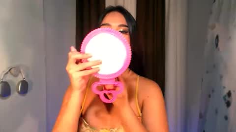 ellie online show from November 23, 2025, 4:29 pm