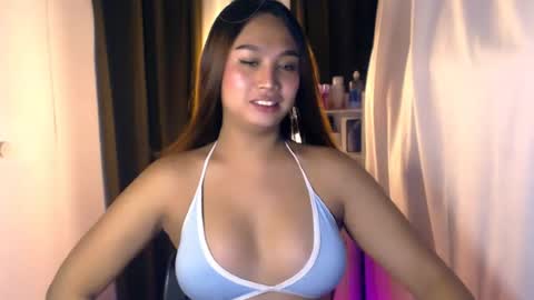 Snapshot of elliecummers chatting on June 27, 2026, 7:30 pm ellie online show from June 27, 2026, 7:30 pm