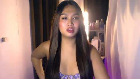 Snapshot of elliecummers chatting on July 16, 2026, 1:55 am ellie online show from July 16, 2026, 1:55 am