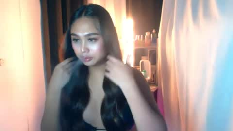 Snapshot of elliecummers chatting on July 28, 2026, 3:32 pm ellie online show from July 28, 2026, 3:32 pm