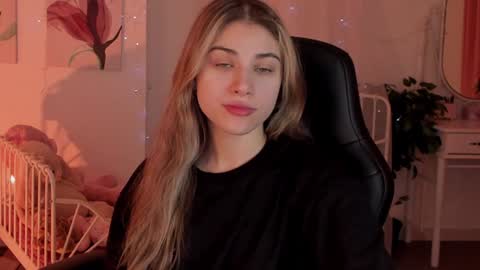 elliecutes online show from January 19, 2025, 5:15 am