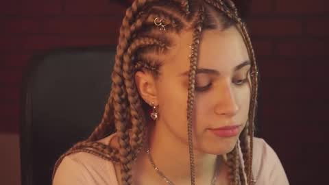 elliecutes online show from February 12, 2025, 12:01 pm