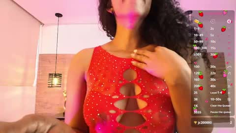 elliee_alves online show from April 21, 2026, 5:17 pm