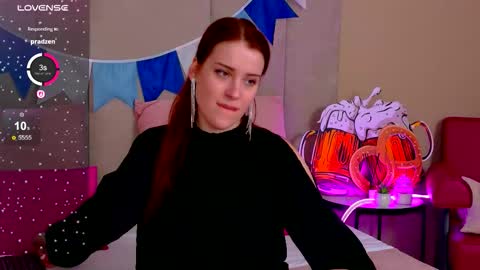 EllieLarson online show from September 27, 2025, 6:13 pm