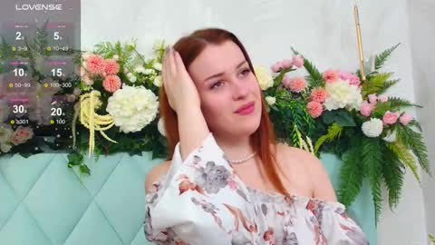 EllieLarson online show from October 9, 2025, 5:11 pm