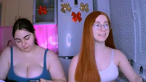 Snapshot of ellies_8 chatting on January 31, 2025, 2:28 pm Ellie online show from January 31, 2025, 2:28 pm